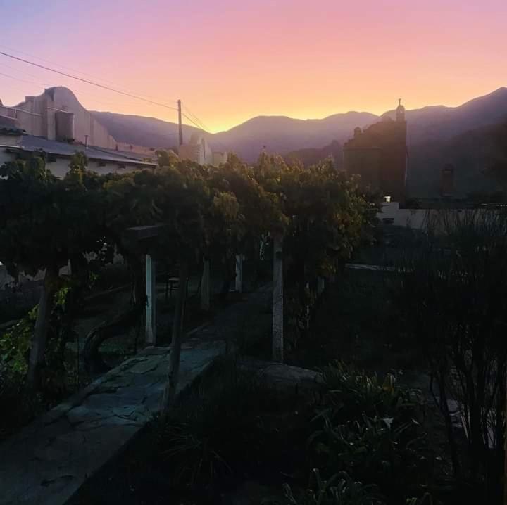 El Convento De Tilcara Bed & Breakfast ภายนอก รูปภาพ